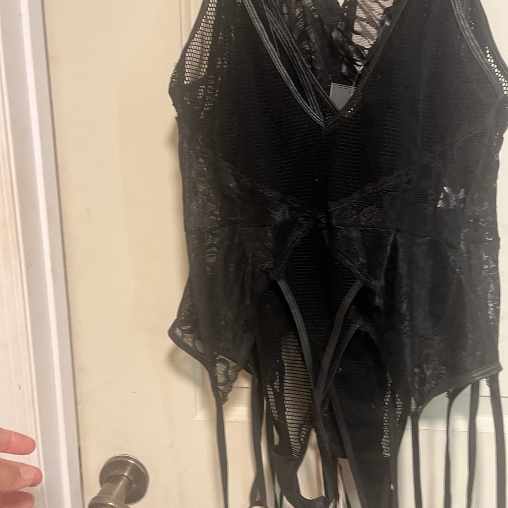 Womens lingerie. This is for all 5 pieces they are in good shape